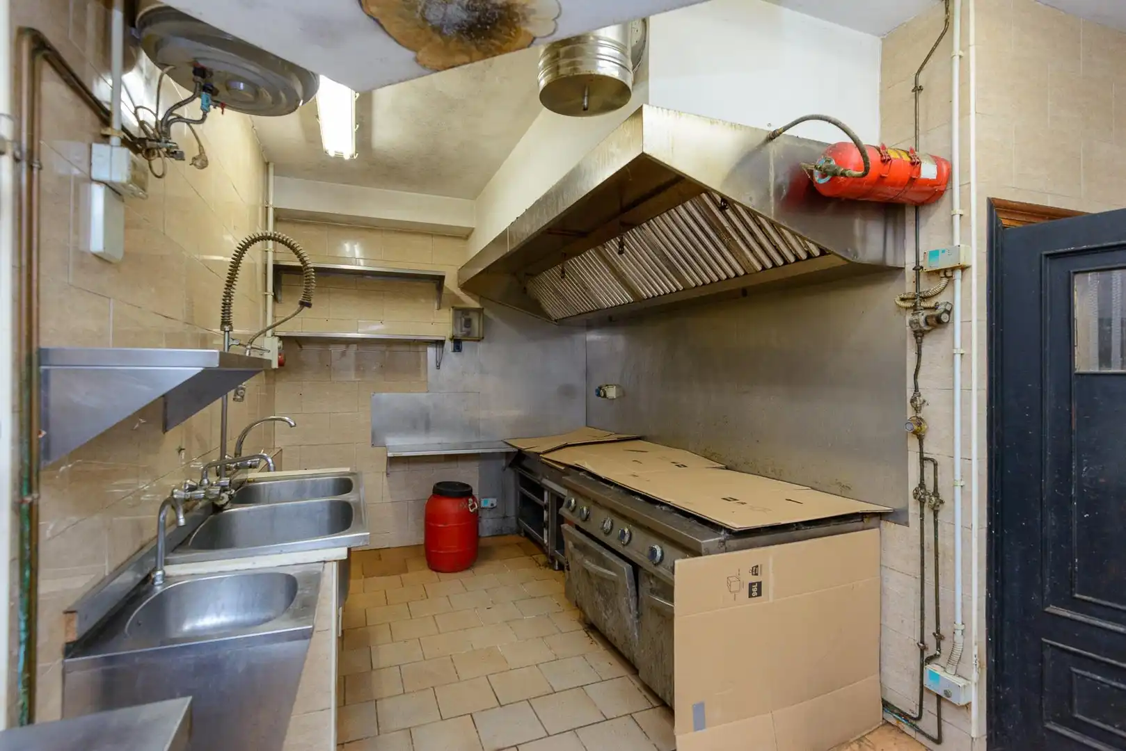 Cuina de Casa o xalet en venda en Quintes - Arroes