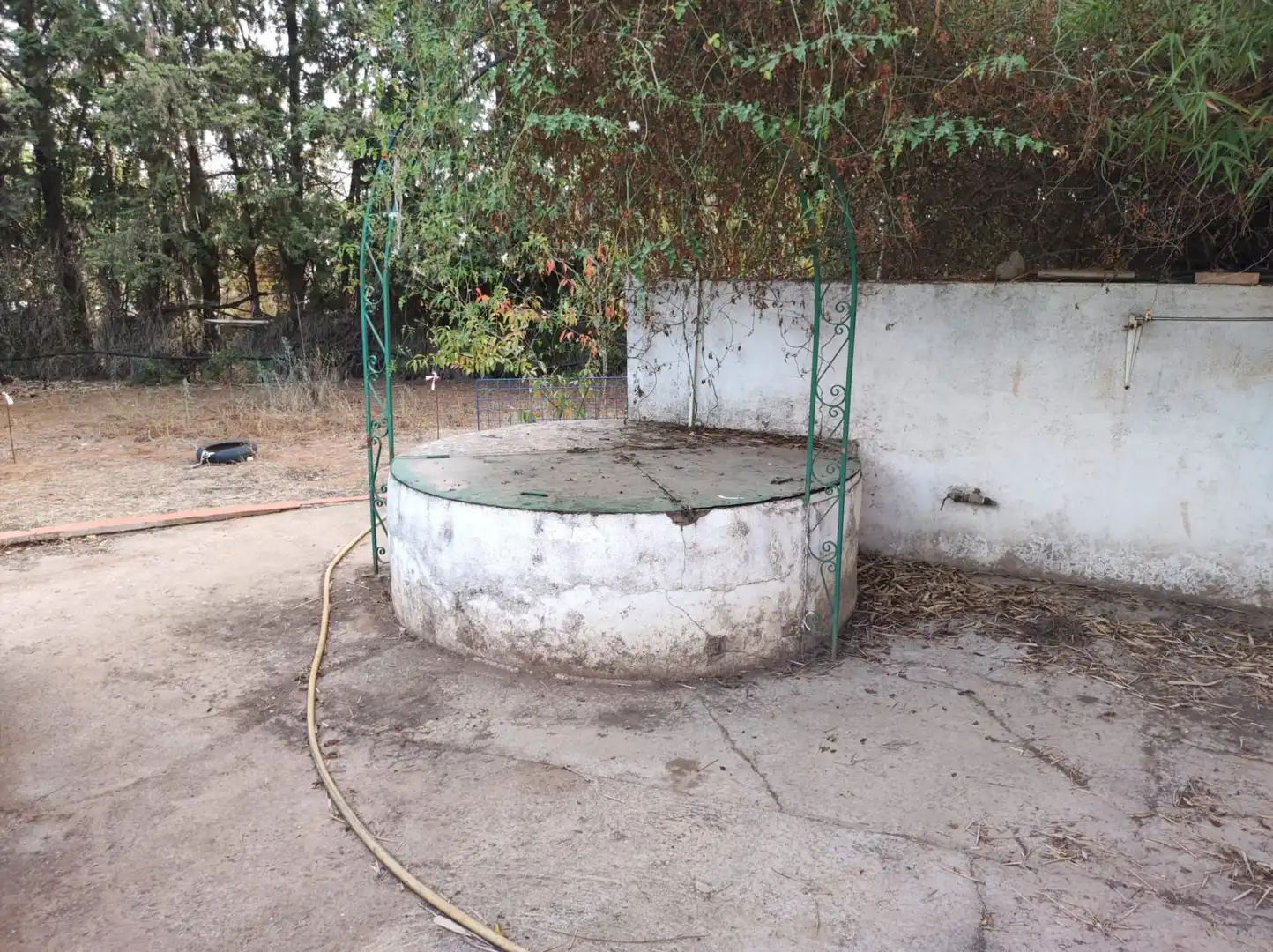 Garden of Houses for sale in Bollullos de la Mitación  with Air Conditioner, Heating and Private garden