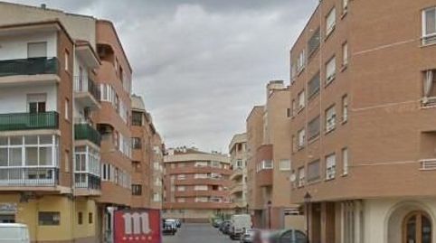 Foto 2 de Piso en venta en Calle Reus, El Pilar, Albacete Capital