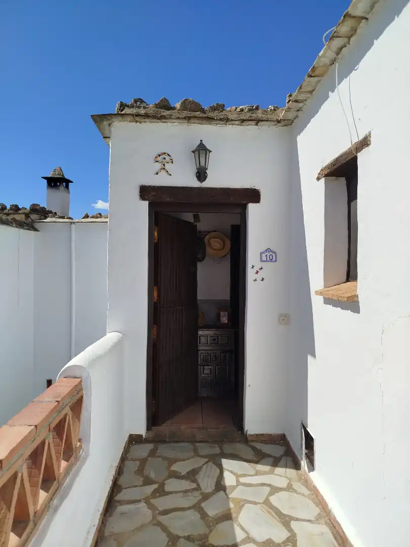 Apartments for sale in Alpujarra de la Sierra  with Furnished