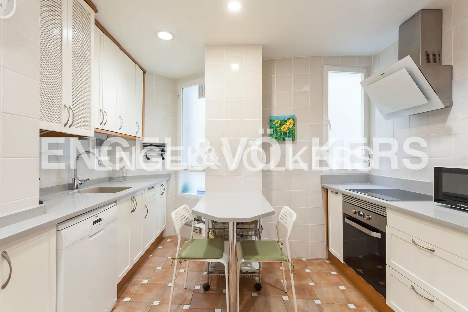 Kitchen of Flat for sale in Madrid  with Air Conditioner, Heating and Private garden