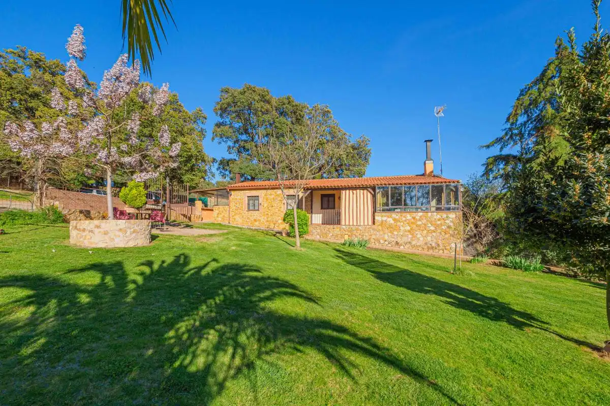 Jardín de Finca rústica en venta en Aracena con Aire acondicionado, Calefacción y Jardín privado