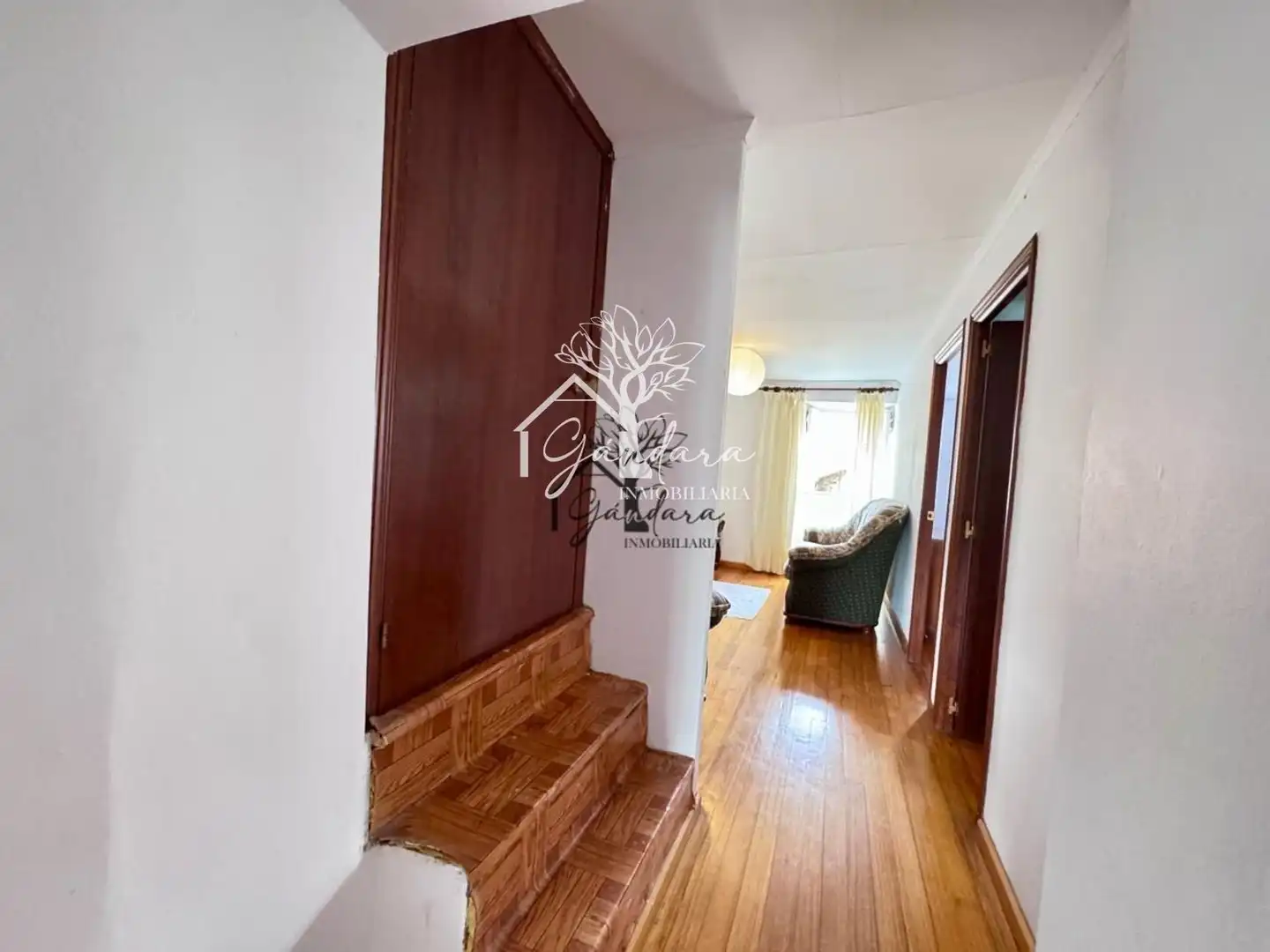 Einfamilien-Reihenhaus zum Verkauf in Ferrol mit Terrasse und Abstellraum