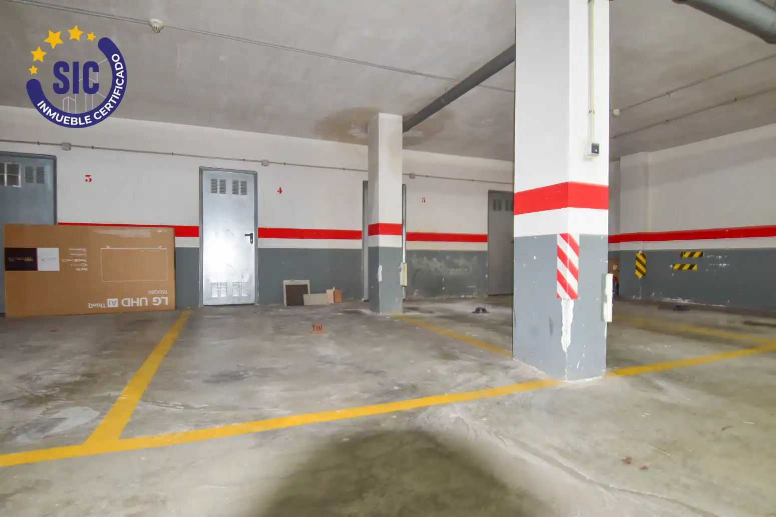 Parking of Flat for sale in Albuixech  with Air Conditioner, Heating and Private garden
