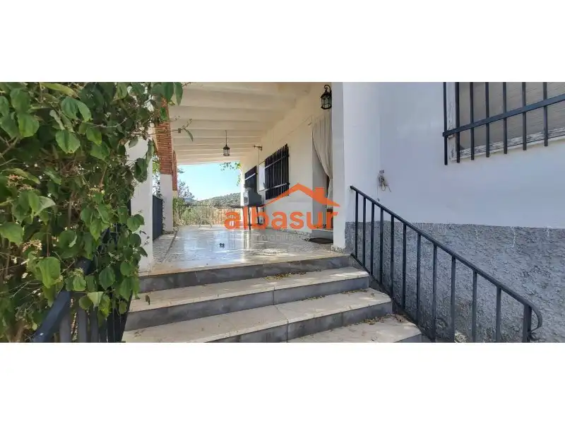 Vista exterior de Casa o chalet en venta en Villanueva del Duque con Amueblado, Lavadora y Microondas