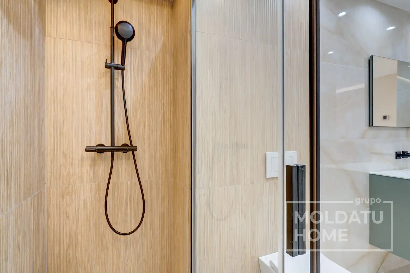 Baño de Apartamento en venta en Donostia - San Sebastián  con Aire acondicionado, Calefacción y Terraza
