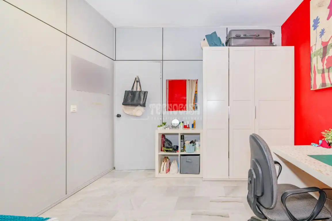 Schlafzimmer von Wohnung zum Verkauf in Granada mit Heizung
