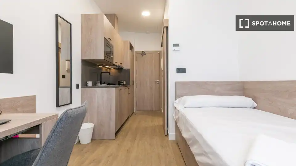 Habitació a Almenara -Ventilla