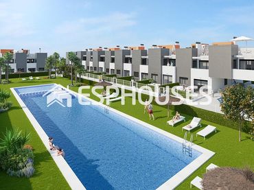 Bungalow avec balcon à vendre à Nueva Torrevieja - Aguas Nuevas