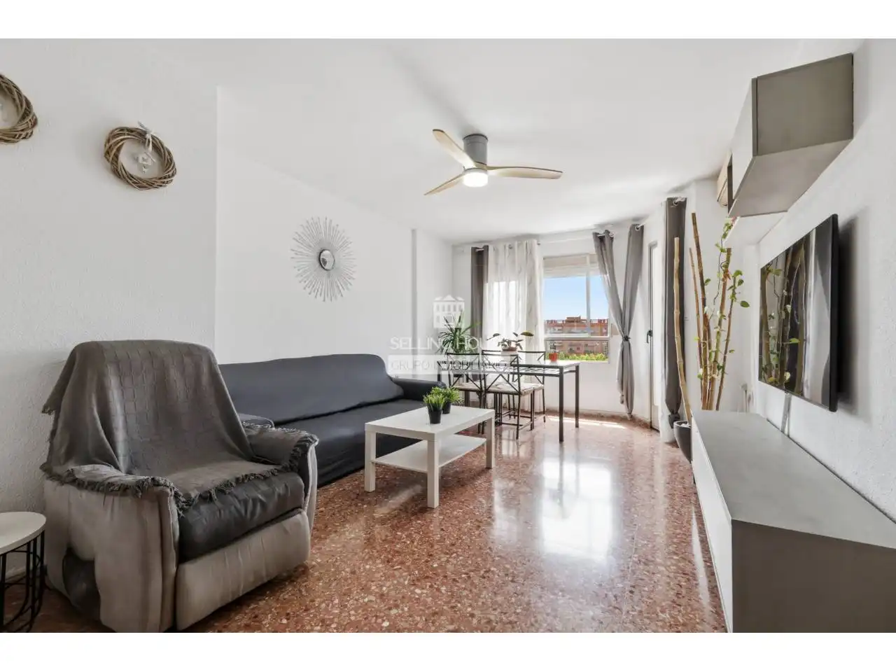 Exterior view of Flat for sale in Xirivella  with Air Conditioner, Storage room and Balcony