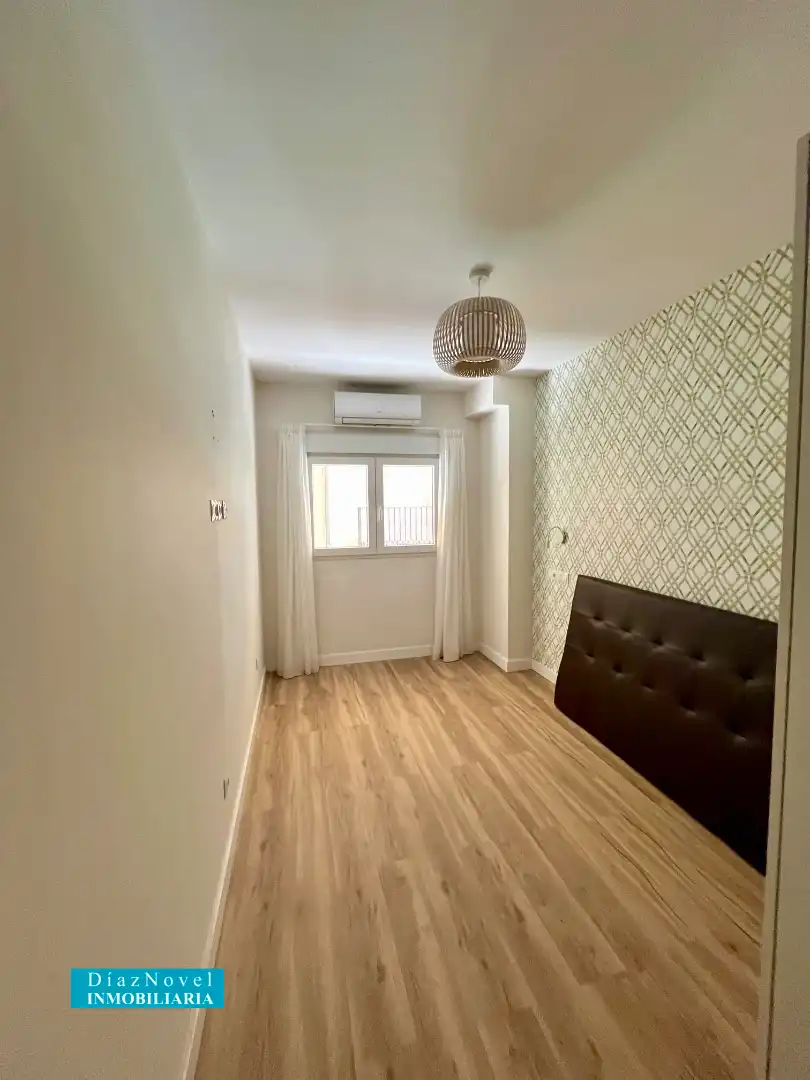 Habitación de Local en venta en Málaga con Aire acondicionado, Calefacción y Parquet