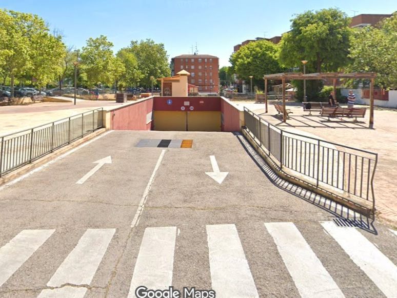 Parking of Garage for rent in Leganés