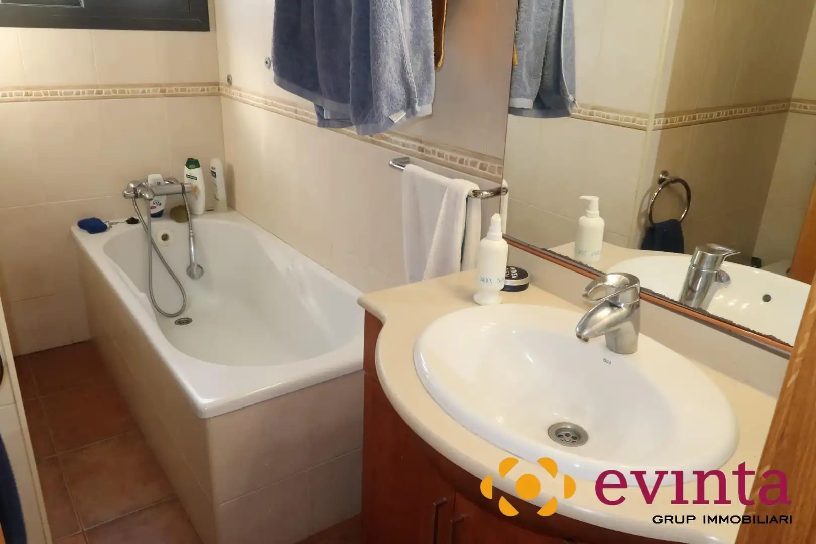 Bathroom of Houses for sale in Vallirana  with Heating, Private garden and Terrace