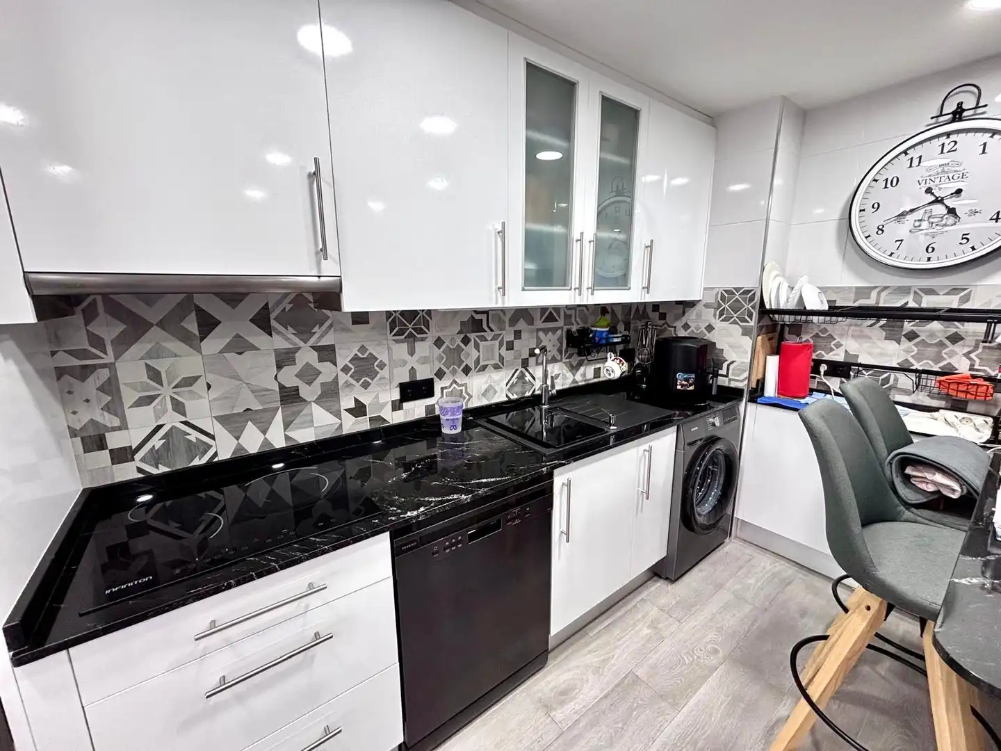 Cocina de Piso en venta en Gijón  con Calefacción, Parquet y Terraza
