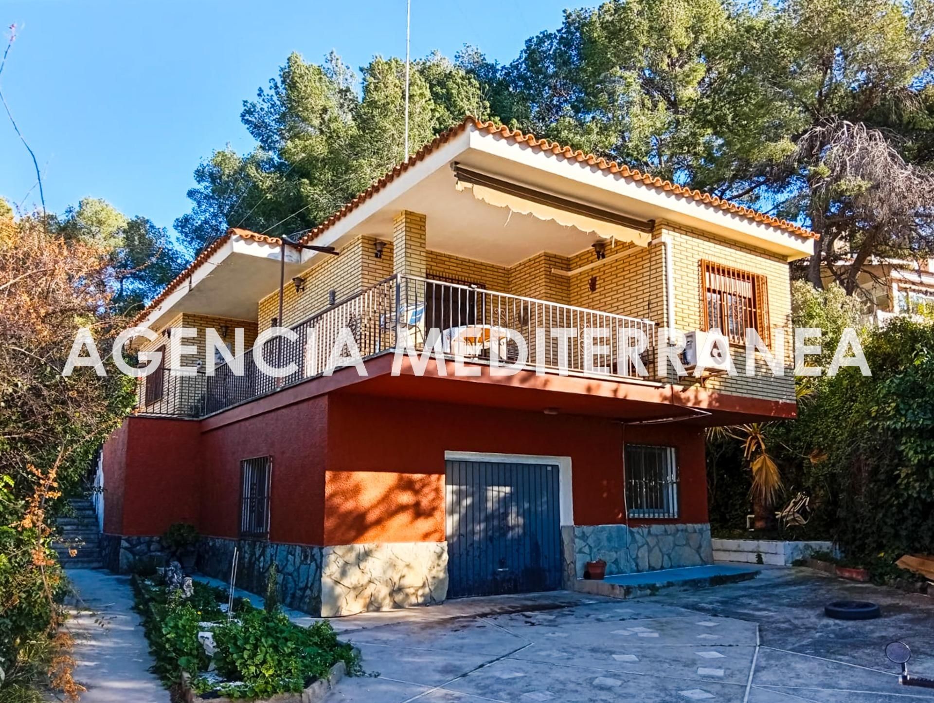 Vista exterior de Casa o chalet en venta en Paterna con Calefacción, Jardín privado y Terraza