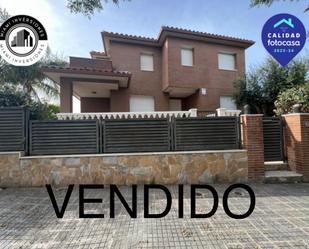 Exterior view of Single-family semi-detached for sale in Cambrils  with Air Conditioner, Terrace and Balcony