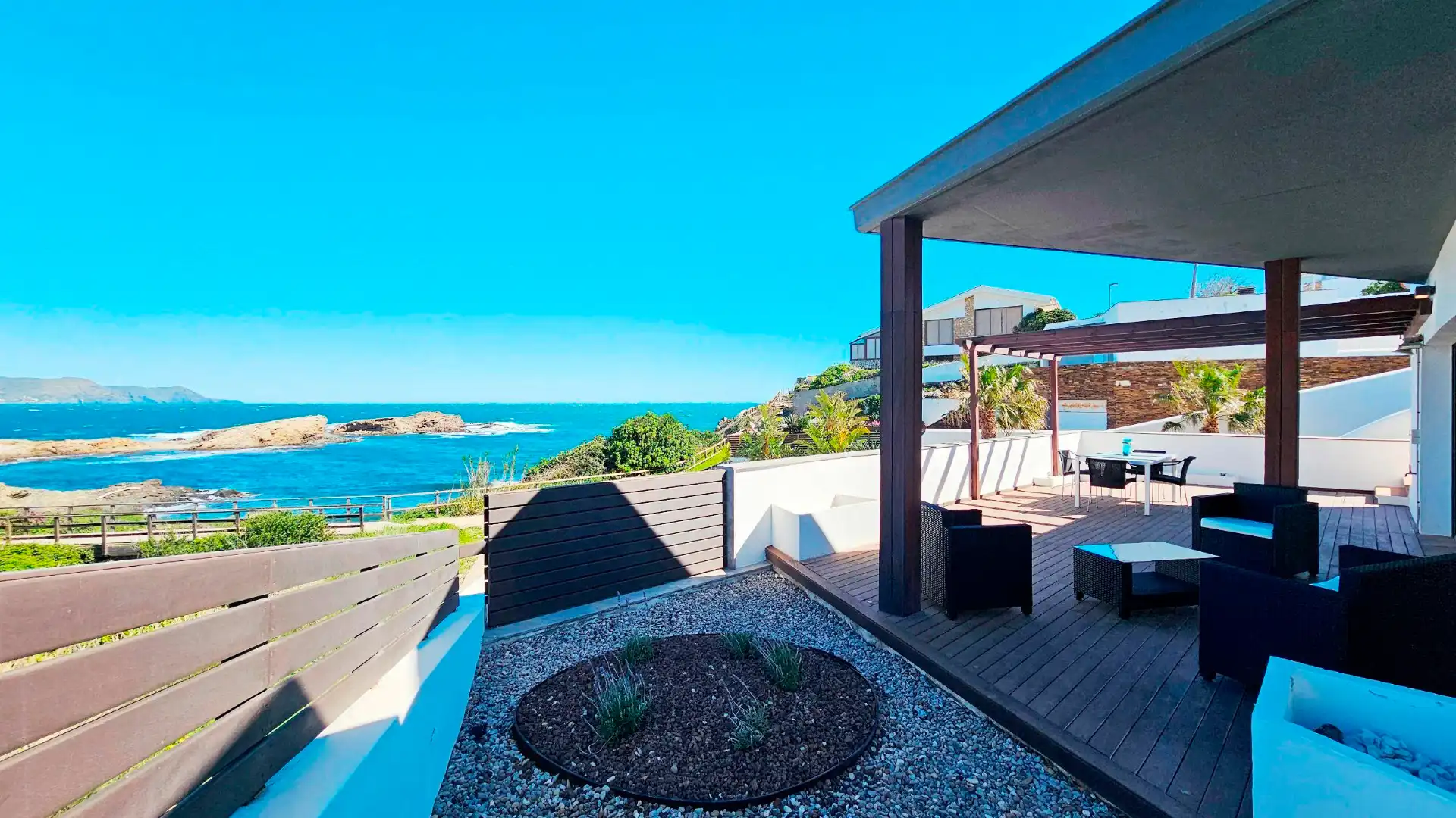 Terraza de Casa o chalet en venta en El Port de la Selva con Aire acondicionado, Calefacción y Jardín privado