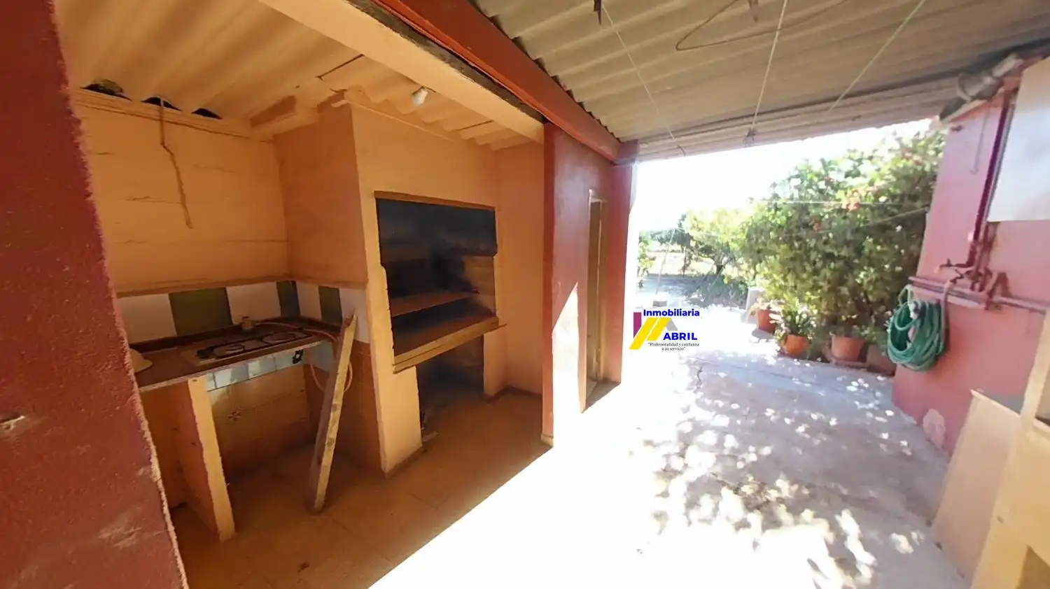 Cuina de Casa o xalet en venda en Valencia