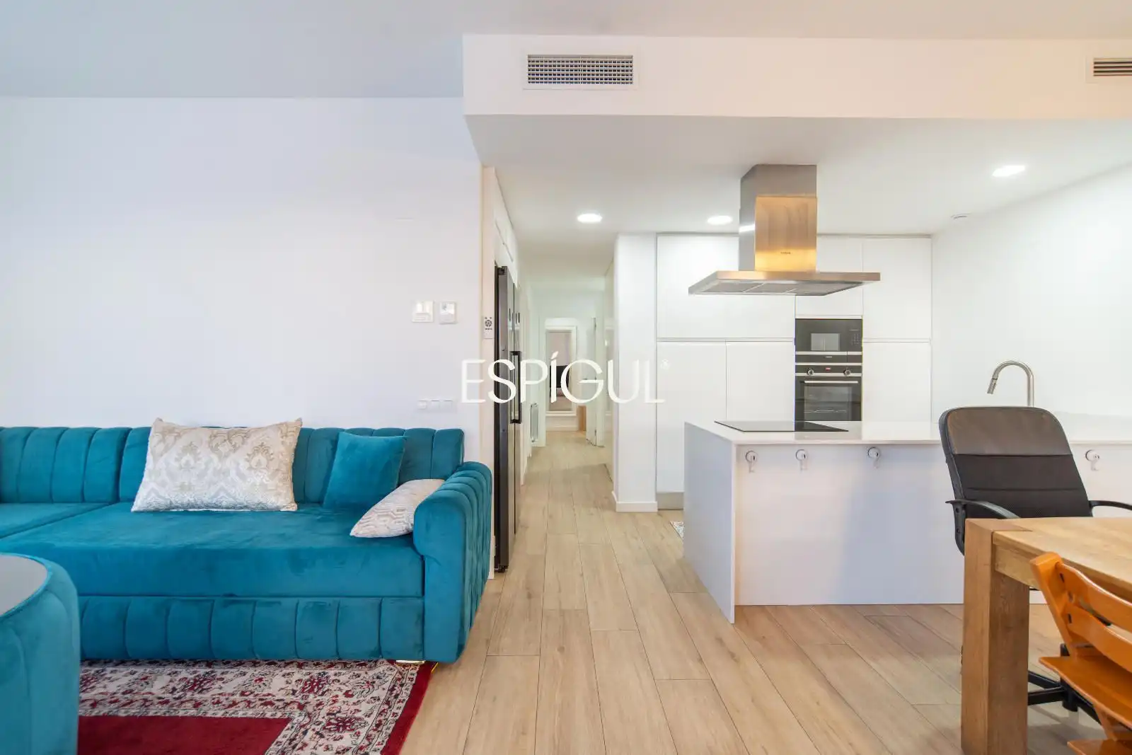 Living room of Flat for sale in Vilablareix  with Air Conditioner, Heating and Terrace