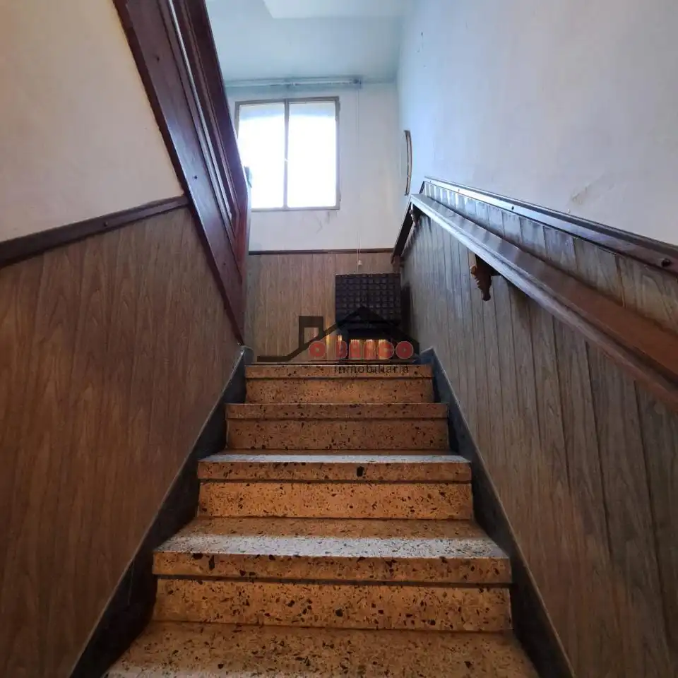 Casa amb terrassa en venda a AVDA BIERZO, imagen 8