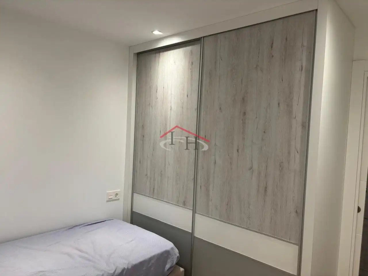 Habitación de Piso en venta en León Capital  con Calefacción, Parquet y Terraza
