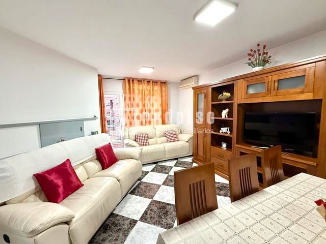 Living room of Flat for sale in  Madrid Capital  with Air Conditioner, Heating and Terrace