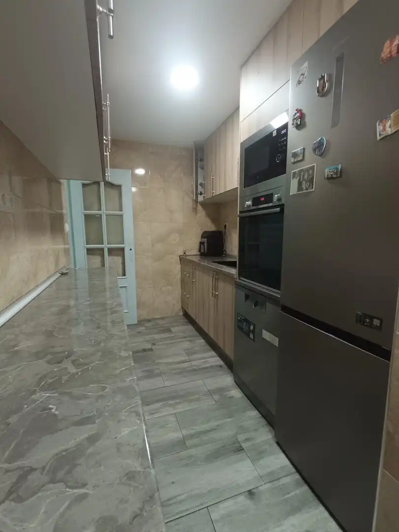 Kitchen of Flat for sale in Sevilla  with Air Conditioner and Furnished