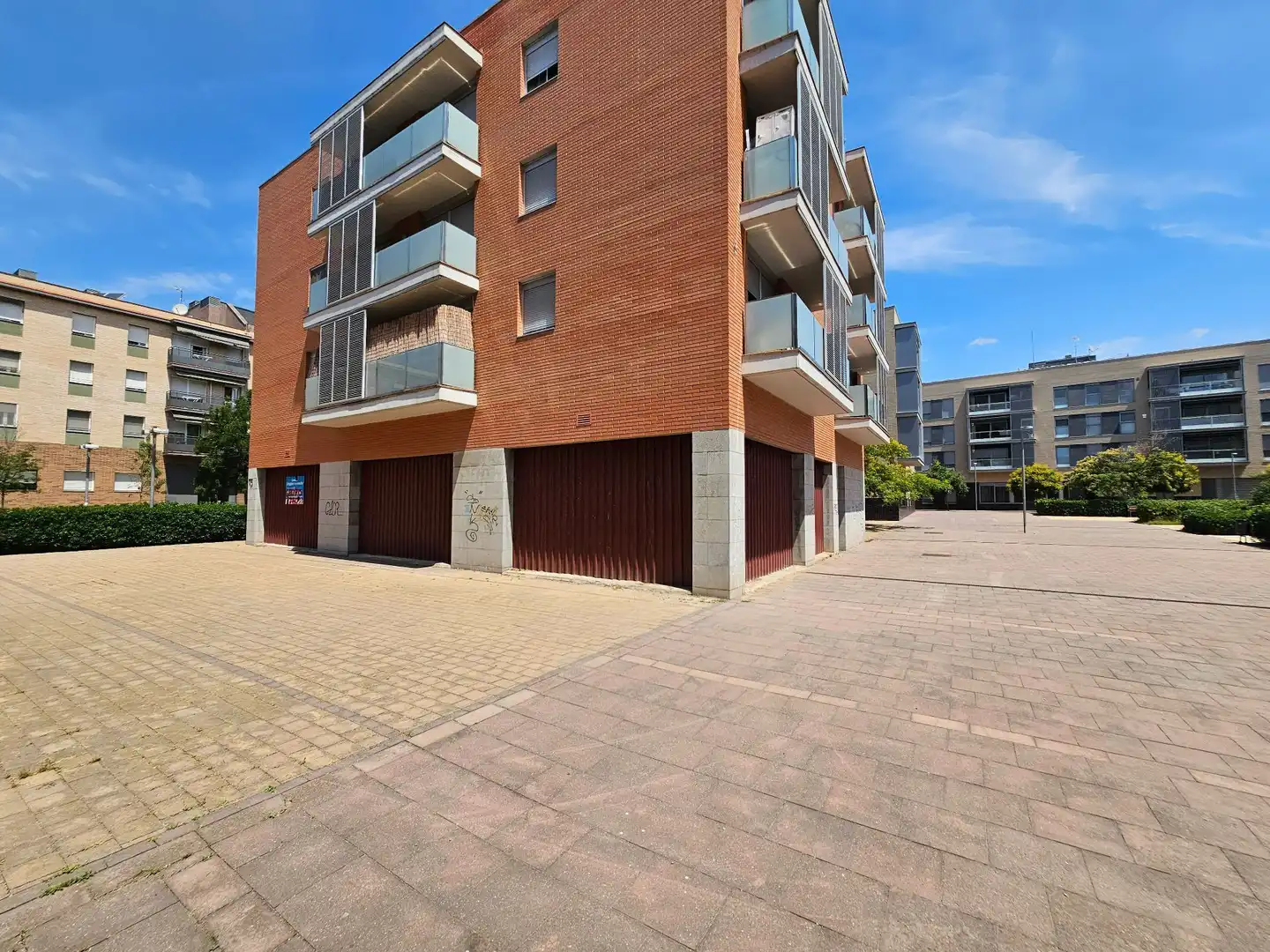 Local comercial de lloguer a Enric Morera, imagen 3