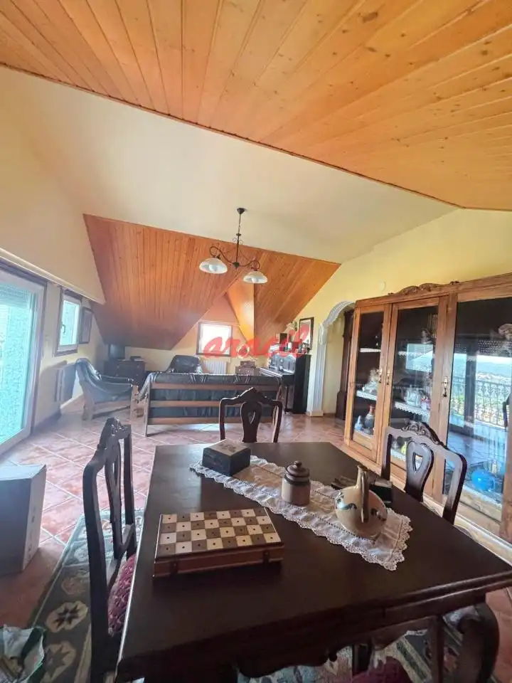 Chalet con terraza en venta en Toén, imagen 13