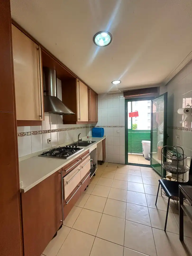 Küche von Wohnung zum Verkauf in Parla mit Klimaanlage, Heizung und Abstellraum