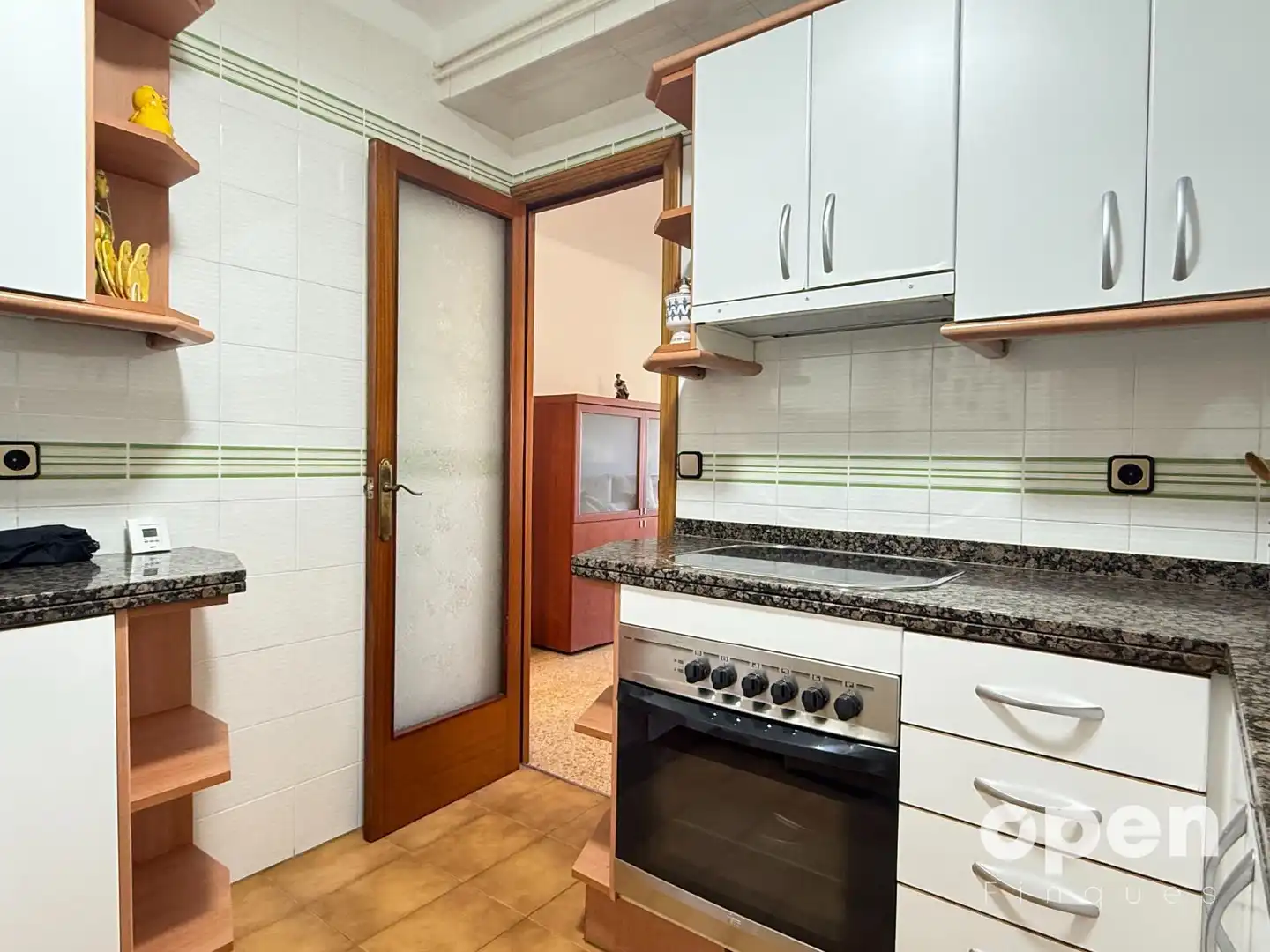 Cuina de Pis en venda en Barcelona amb Calefacció, Terrassa i Balcó
