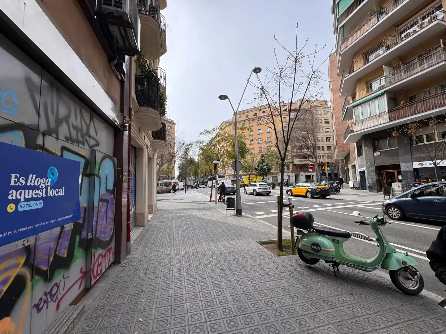 Exterior view of Commercial properties for sale in Barcelona