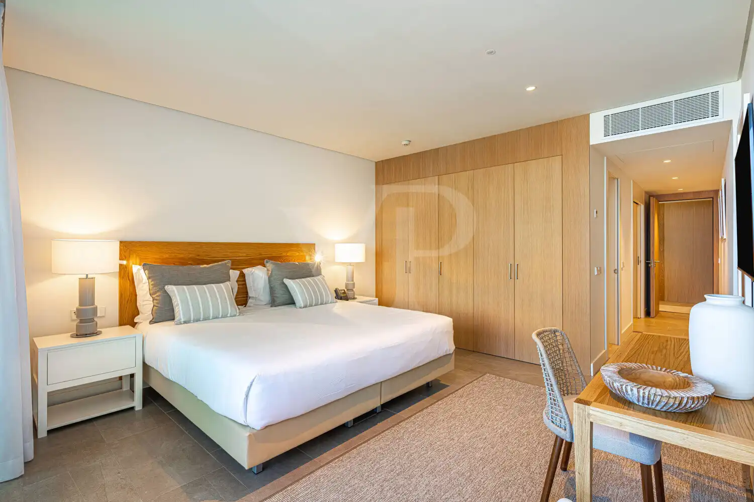 Schlafzimmer von Dachboden zum Verkauf in Guía de Isora mit Klimaanlage, Terrasse und Balkon