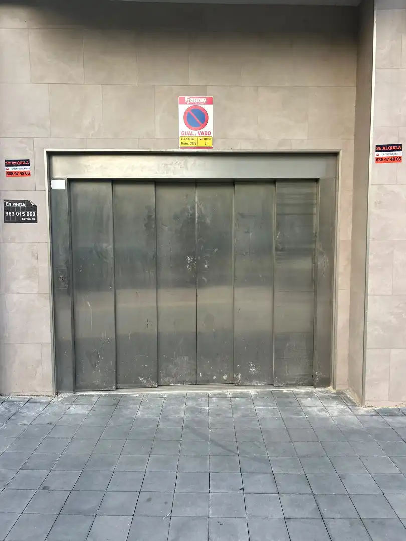 Individual con ascensor en alquiler en Ronda d'Espanya, imagen 5