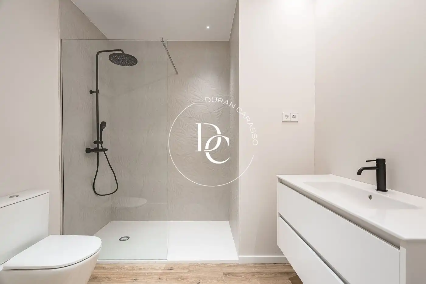 Bathroom of Houses for sale in Sitges  with Air Conditioner, Private garden and Terrace