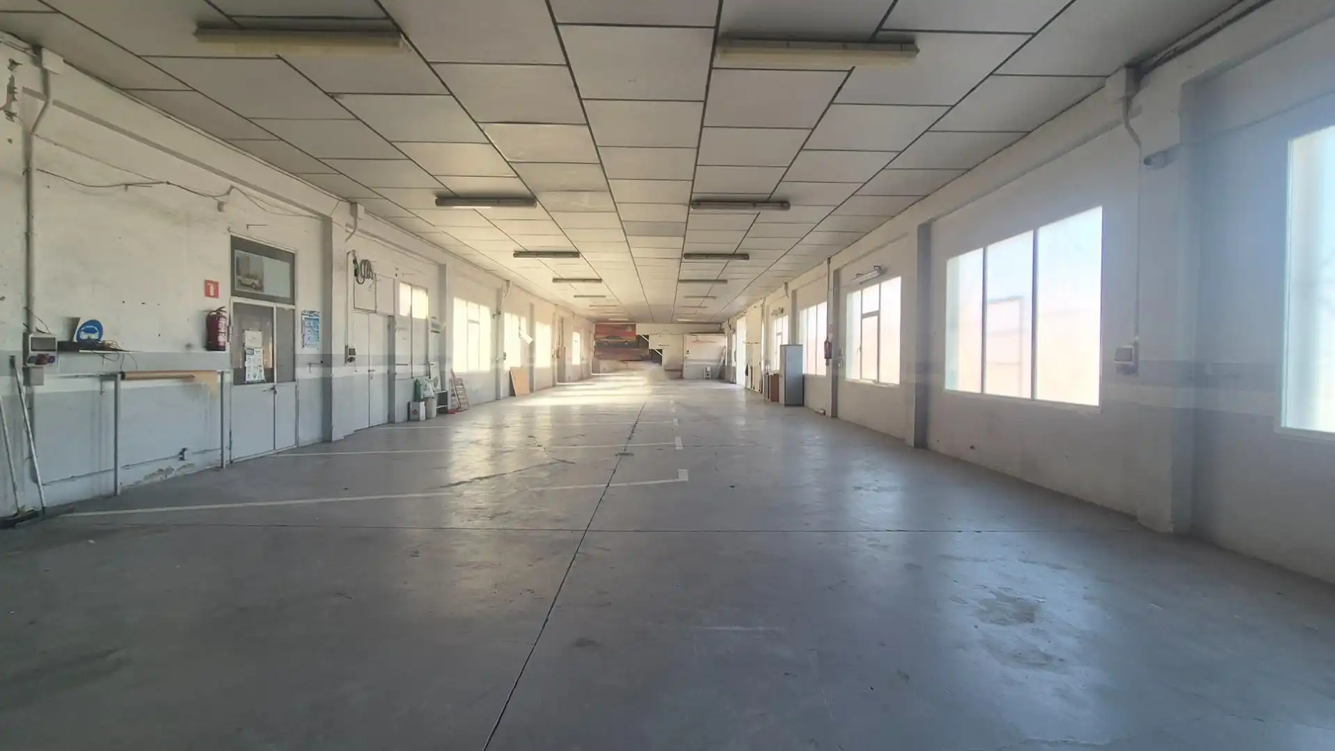 Nau industrial de lloguer a Villares de la Reina, imagen 2