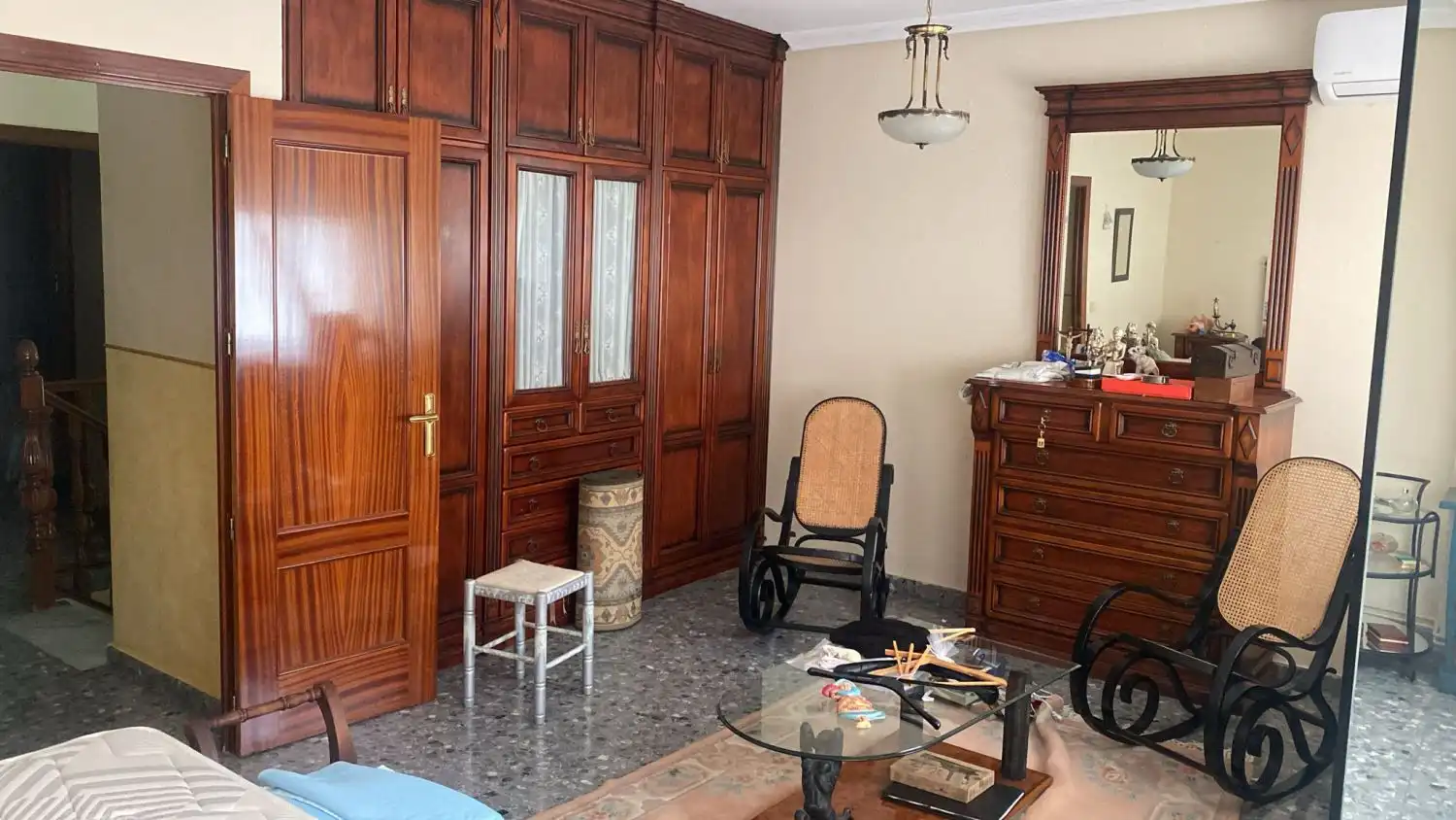 Habitación de Casa adosada en venta en Almendralejo con Aire acondicionado, Terraza y Trastero