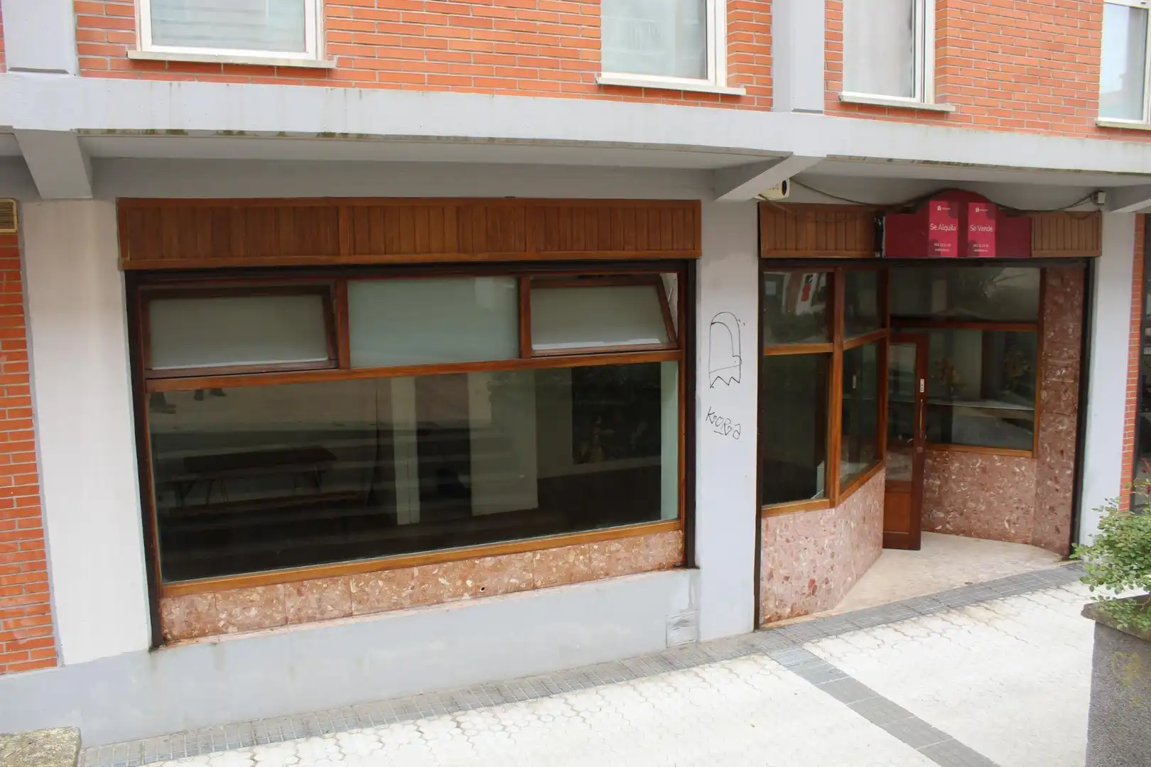 Local comercial en venda a Plaza Sagastieder