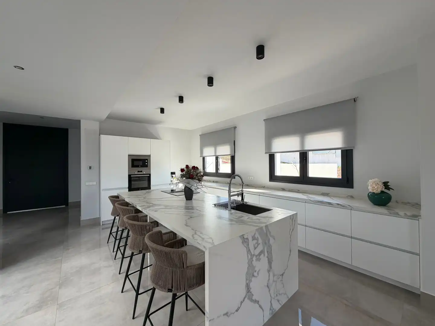 Küche von Haus oder Chalet zur Miete in Sotogrande mit Klimaanlage, Privatgarten und Terrasse