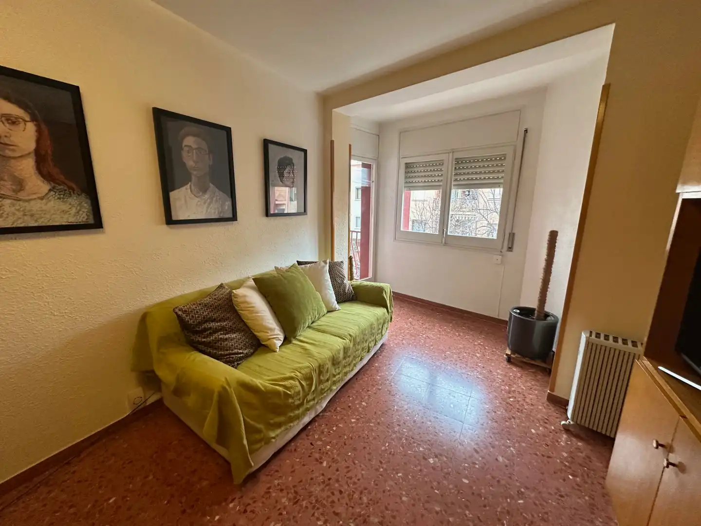 Habitación de Piso en venta en Santa Coloma de Gramenet con Calefacción, Amueblado y Horno