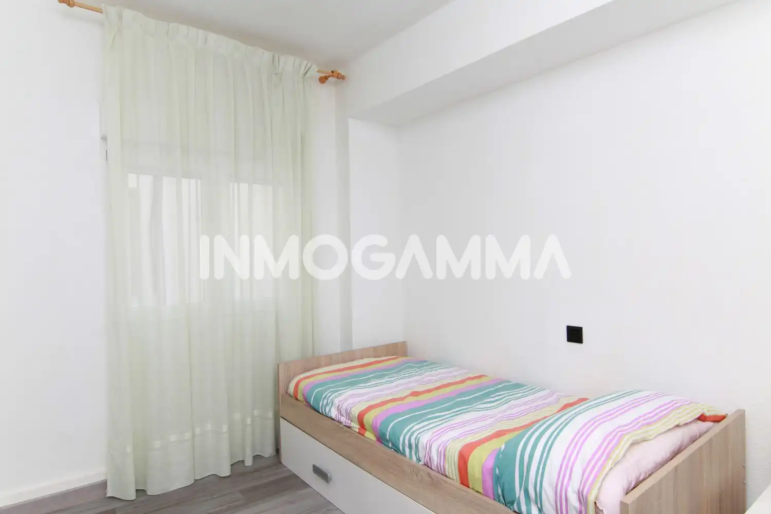 Habitación de Piso en venta en Cullera con Aire acondicionado, Parquet y Balcón
