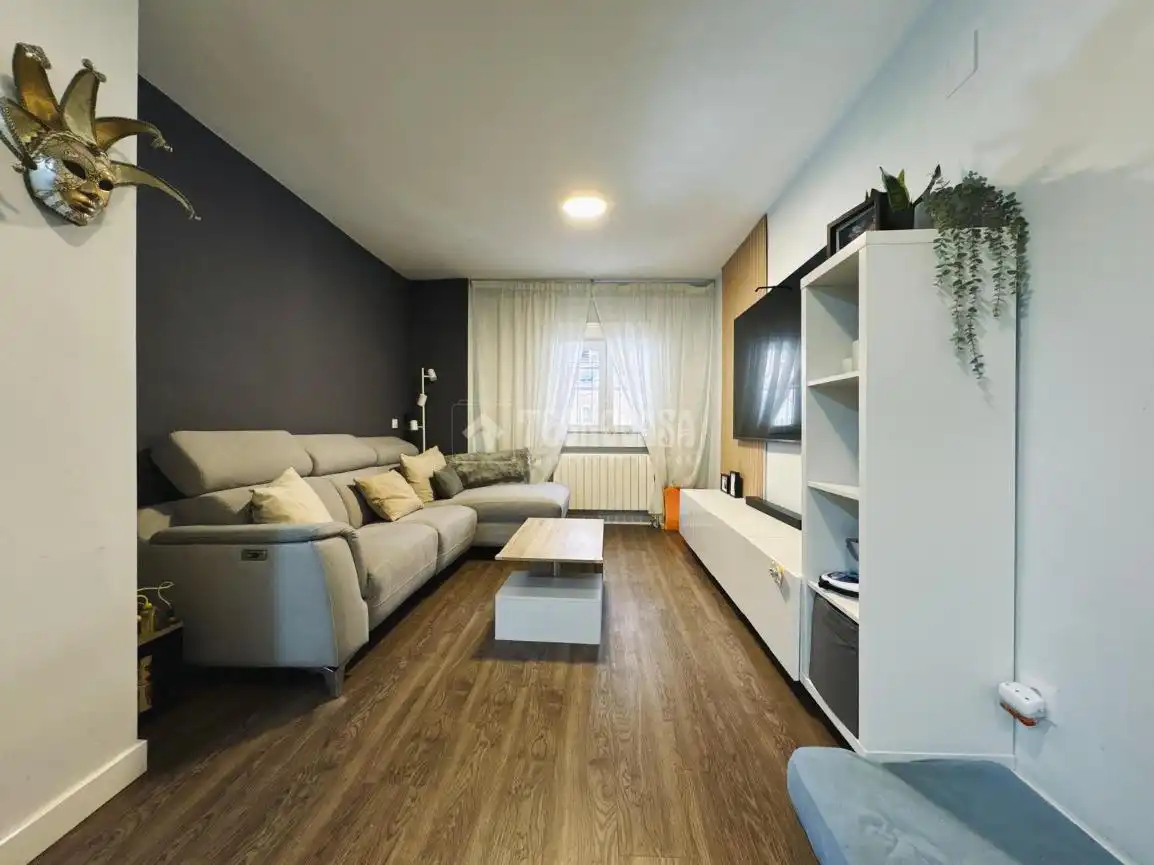 Living room of Flat for sale in Madrid  with Air Conditioner and Heating