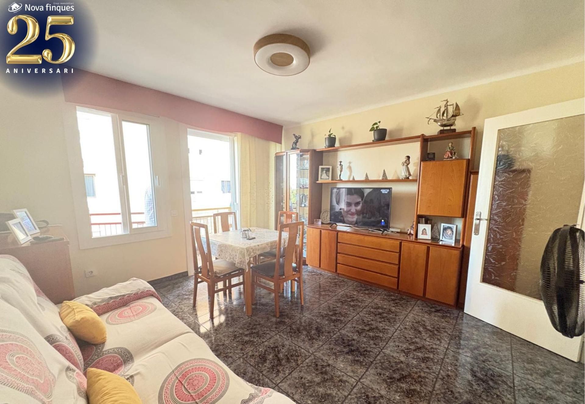 Sala de estar de Piso en venta en Sabadell con Terraza y Balcón
