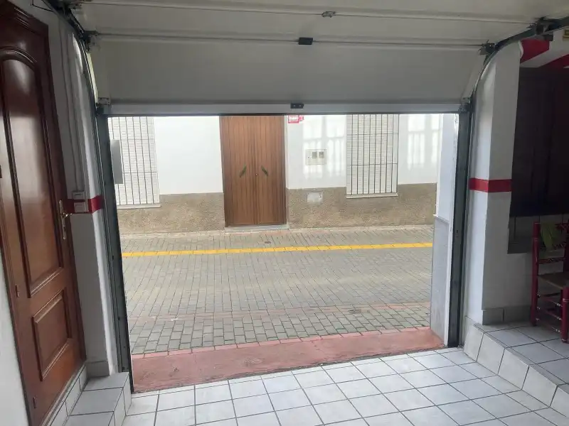 Parking of Houses for sale in Fuente de Cantos  with Air Conditioner, Heating and Terrace