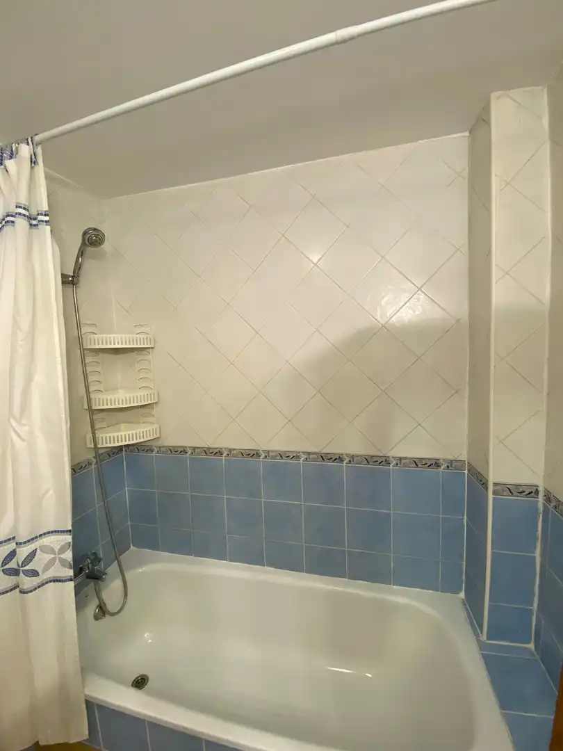 Baño de Piso de alquiler en Granadilla de Abona con Terraza, Trastero y Amueblado
