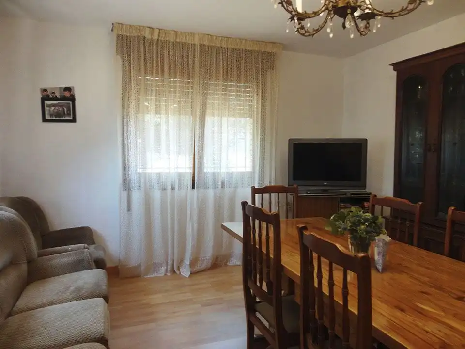 Sala d'estar de Casa o xalet en venda en Mambrillas de Lara amb Jardí privat