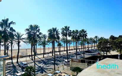 Vista exterior de Estudi en venda en Vilanova i la Geltrú amb Aire condicionat, Calefacció i Terrassa