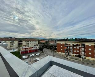 Vista exterior de Dúplex en venda en Suances amb Calefacció, Parquet i Terrassa