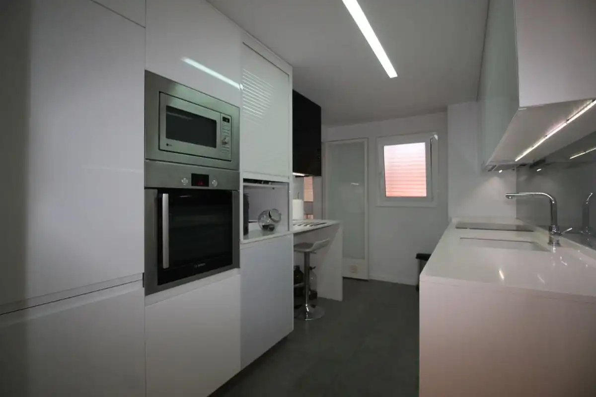 Cuina de Pis de lloguer en Valencia amb Aire condicionat, Parquet i Terrassa