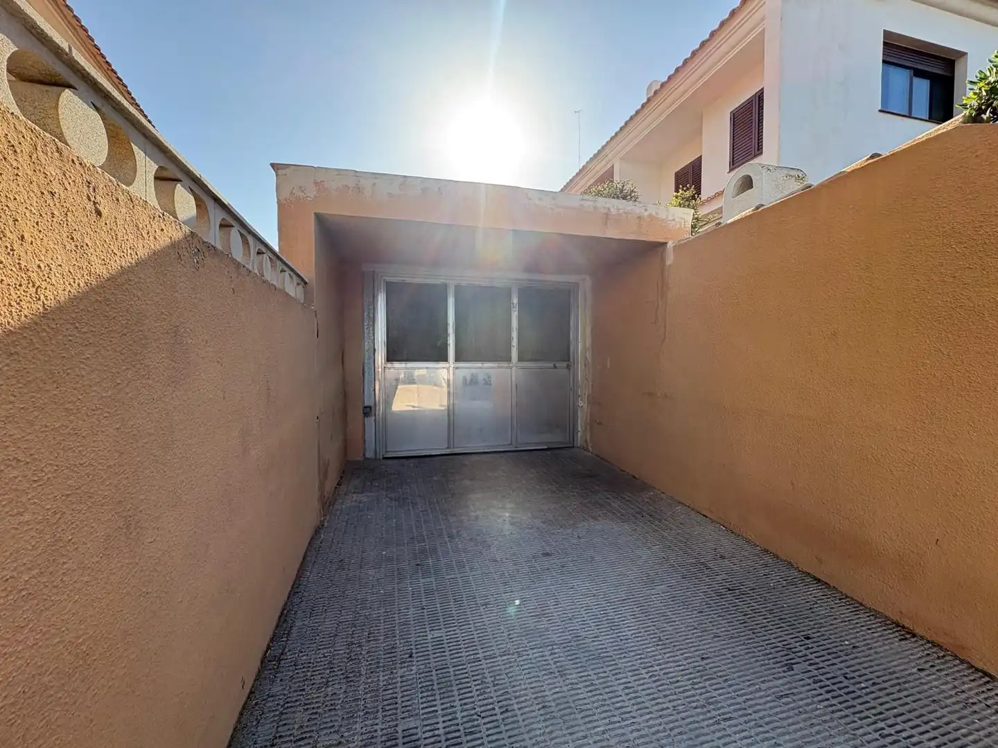 Parkplatz von Garage zum Verkauf in Valencia